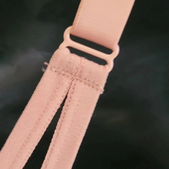 NEW BALANCE Sports Bra - Picture 8 of 10